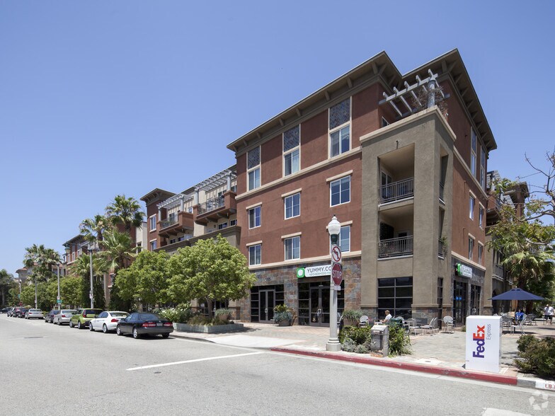 More Photos Of 6020 Seabluff Dr, Los Angeles Apartments For Lease