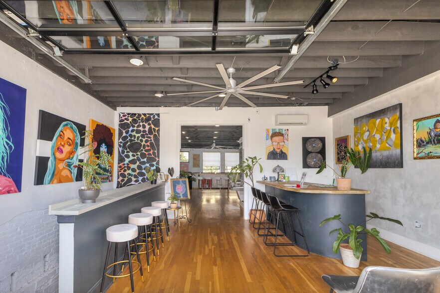 More Photos Of 582 Perry Ave, Greenville Storefront Retail Office For Lease