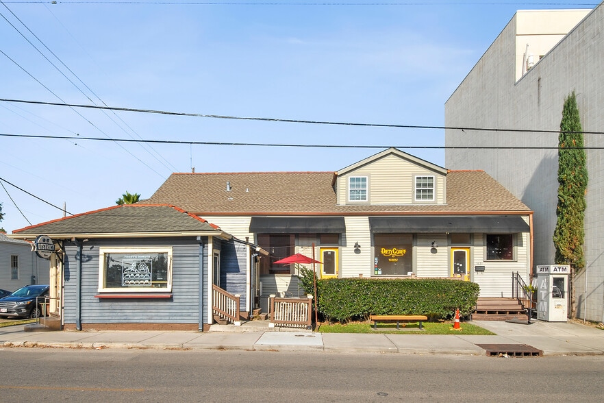 Primary Photo Of 5631 Magazine St, New Orleans Office For Sale