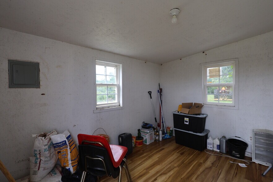 More Photos Of 25377 Welling rd, Welling Apartments For Sale