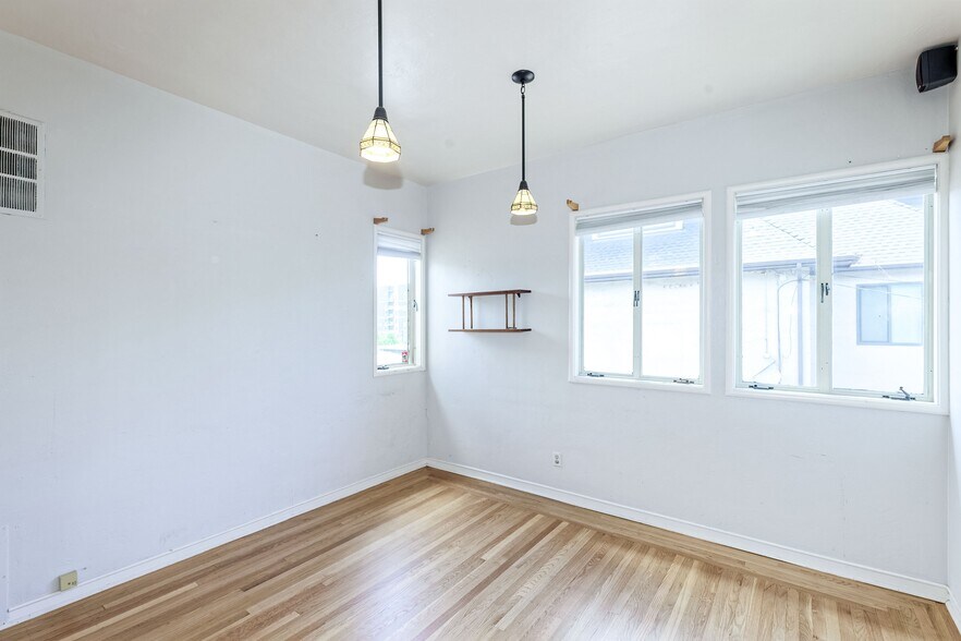 More Photos Of 2944 Webster St, Oakland Office For Sale