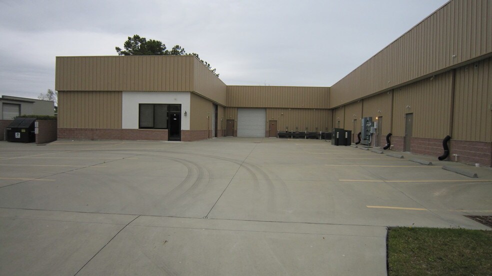 More Photos Of 520 Highway 17 S, Myrtle Beach Storefront Retail Office For Lease