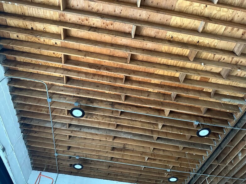 More Photos Of 10-32 Beach 21st St, Far Rockaway Warehouse For Sale