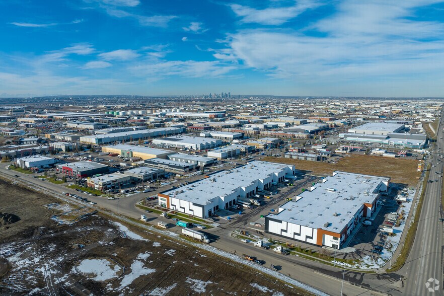 More Photos Of 11080 50 St SE, Calgary Distribution For Sale
