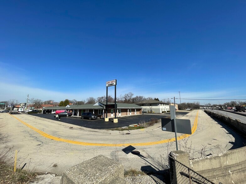 More Photos Of 511 Rockland Rd, Lake Bluff Land For Sale