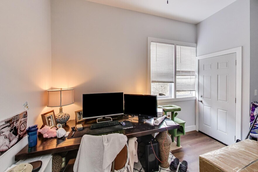 More Photos Of 932 N Richmond St, Chicago Multifamily For Sale