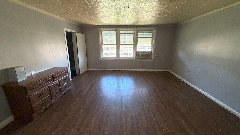 More Photos Of 51 Cotter Ave, Akron Apartments For Sale