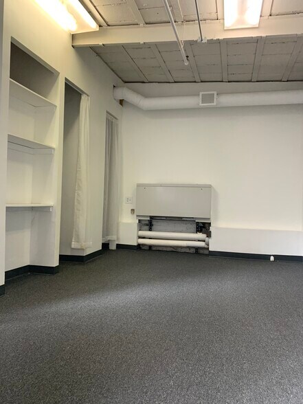 More Photos Of 1410-1440 N Kingsbury St, Chicago Manufacturing For Lease