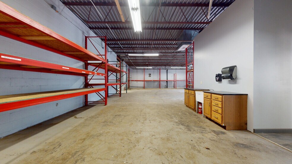 More Photos Of 3367 Spring Garden Rd, Pittsburgh Warehouse For Lease