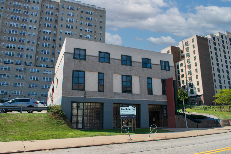 Primary Photo Of 357 N Craig St, Pittsburgh Medical For Sale