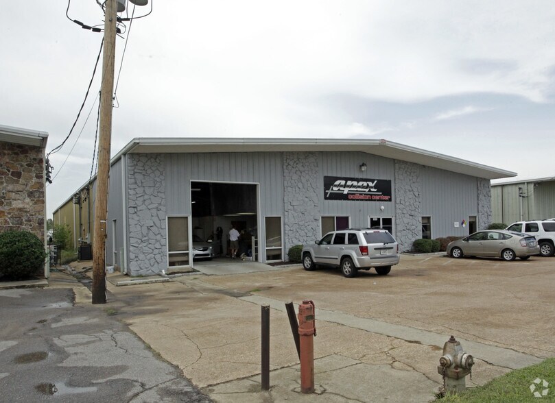 More Photos Of 1845 Thomas Rd, Memphis Warehouse For Sale