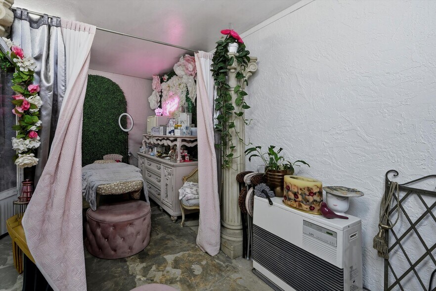 More Photos Of 3940 Main St, Kelseyville Storefront Retail Office For Sale