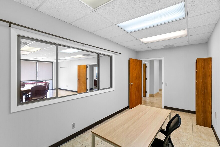 More Photos Of 9502 Computer Dr, San Antonio Medical For Sale