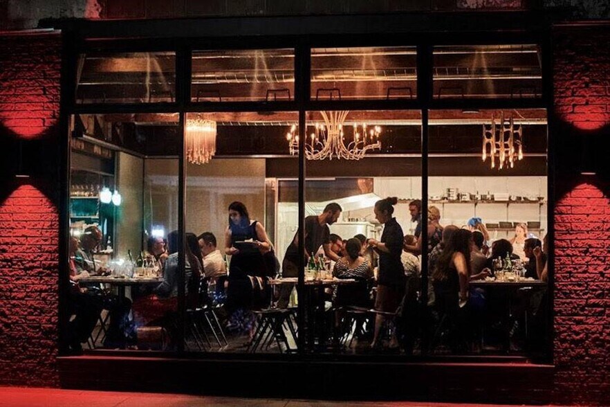 More Photos Of 23839 John R Rd, Hazel Park General Retail For Lease