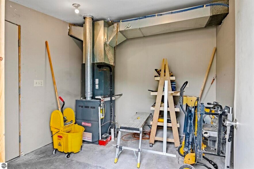 More Photos Of 8160 Cadillac Hwy, Benzonia Freestanding For Sale