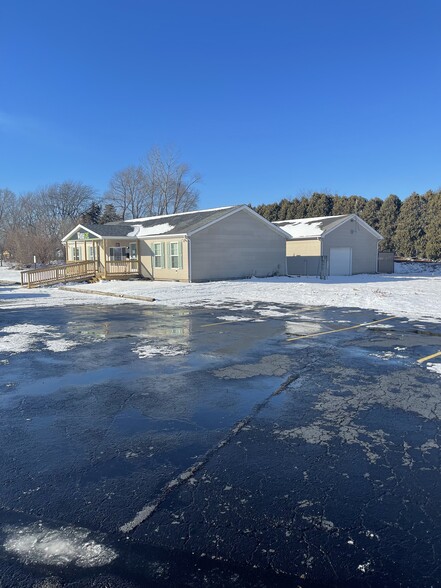 More Photos Of 10137 W HWY 30, Wanatah Flex For Sale