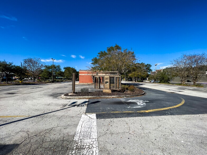More Photos Of 5752 Butler Point Rd, Jacksonville Fast Food For Lease