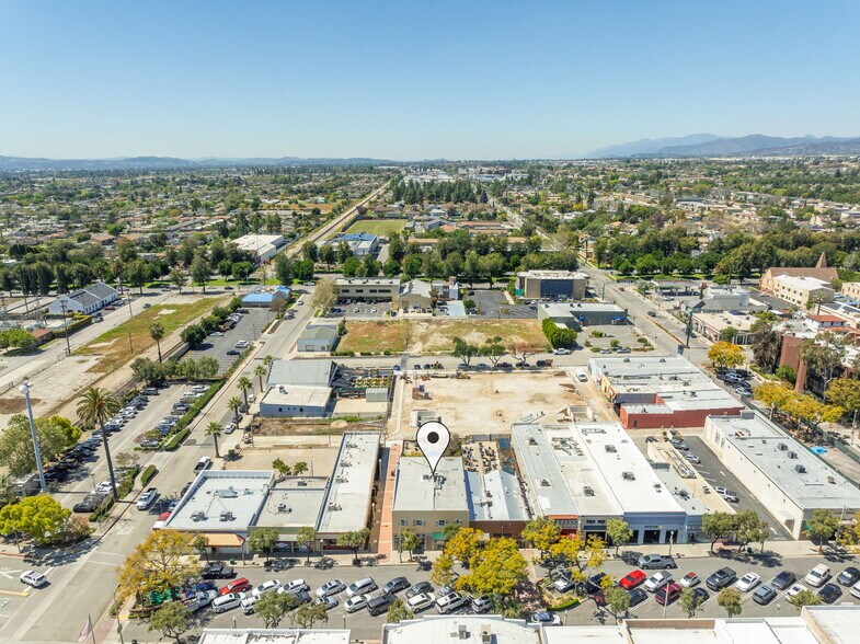 More Photos Of 135 N 2nd Ave, Upland Storefront For Lease