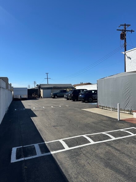 More Photos Of 111 N Dale St, Anaheim Freestanding For Sale