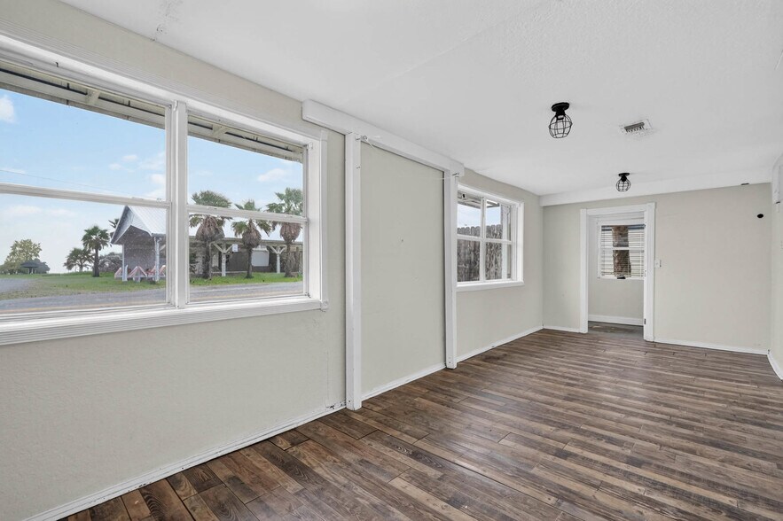 More Photos Of 1112 S Ocean Shore Blvd, Flagler Beach Restaurant For Sale