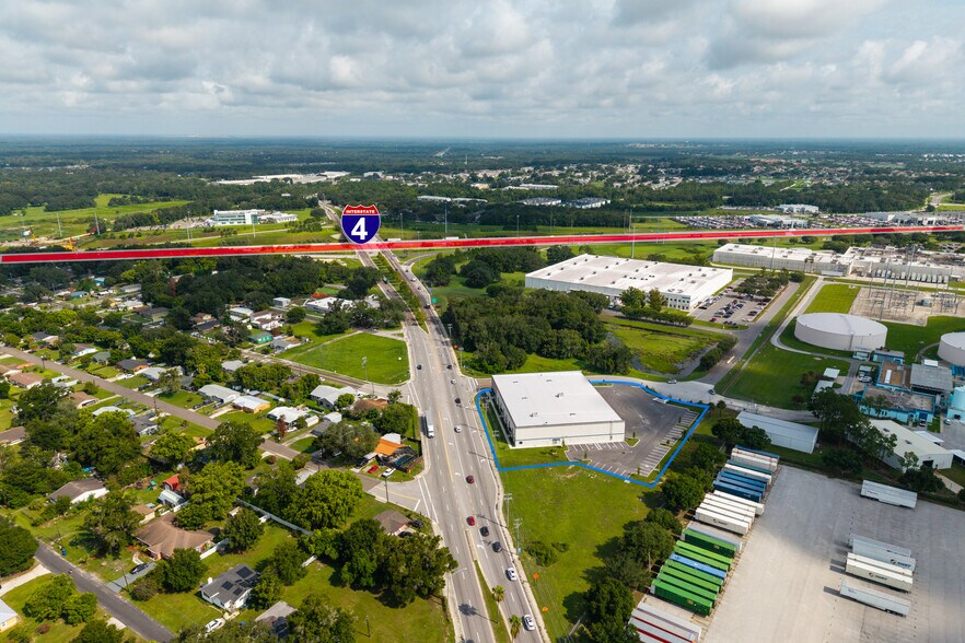 More Photos Of 1530 Kendrick Ln, Lakeland Warehouse For Lease