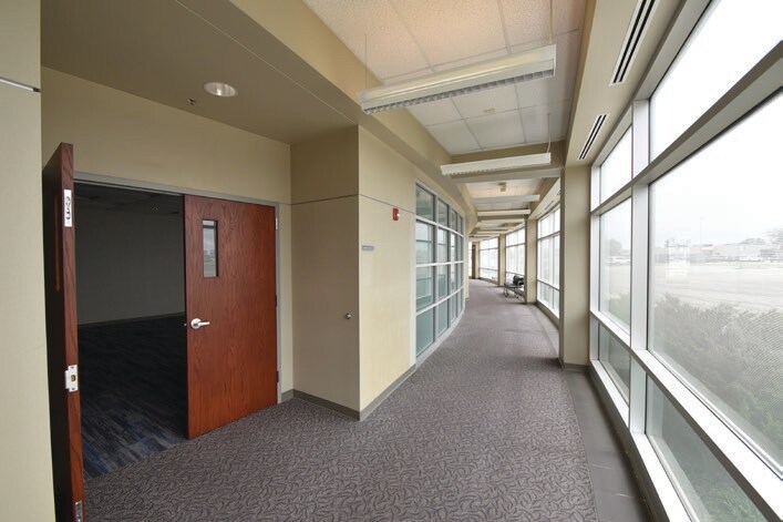 More Photos Of 900 42nd St S, Fargo Office For Sale