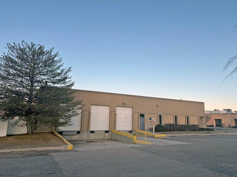 More Photos Of 415 Neil Armstrong, Salt Lake City Light Manufacturing For Sale