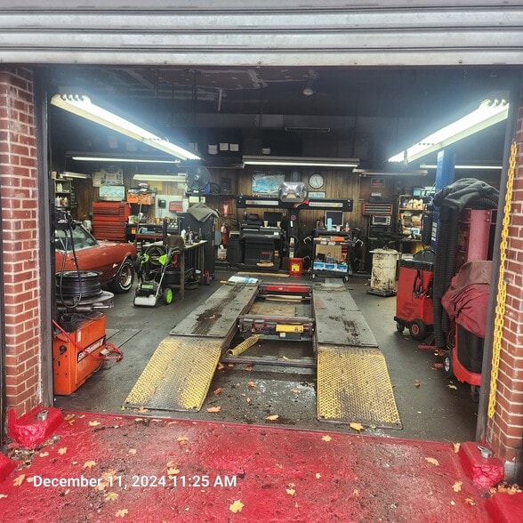 More Photos Of 21802 Hillside Ave, Queens Village Auto Repair For Sale