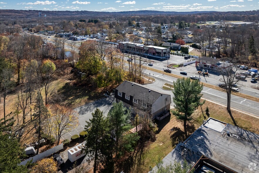 More Photos Of 126 Route 10, Succasunna Freestanding For Lease