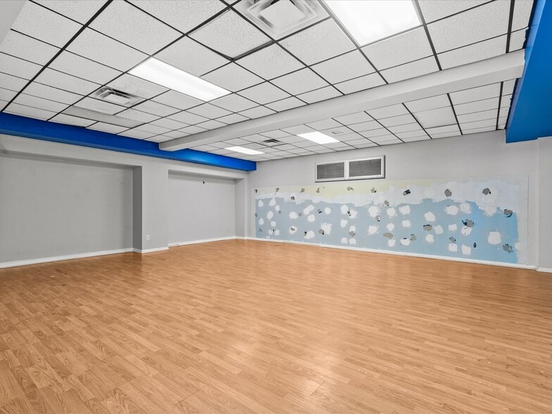 More Photos Of 61 W Central Ave, Lake Wales Flex For Sale
