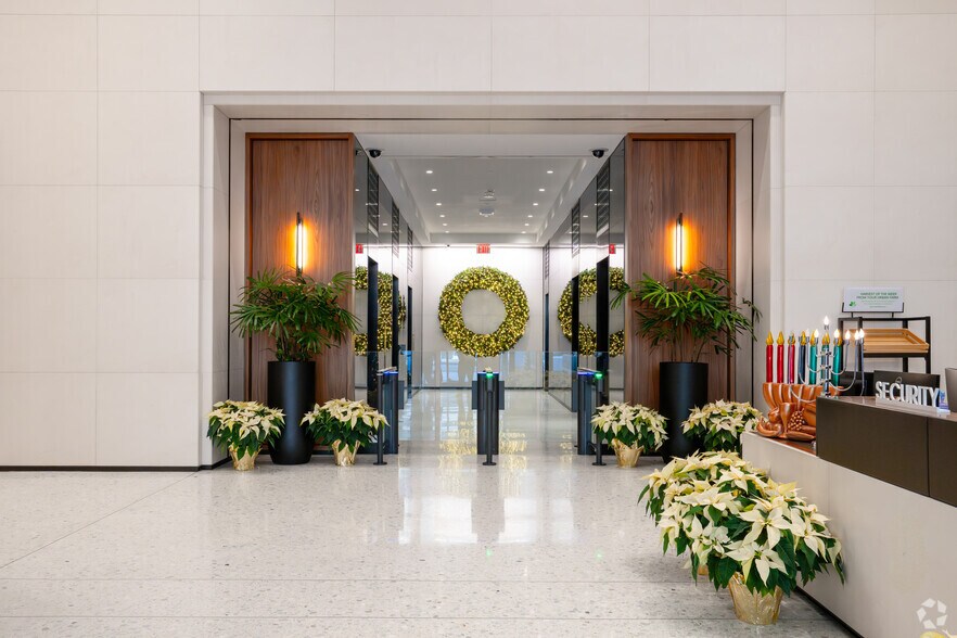 More Photos Of 875 15th St NW, Washington Coworking Space