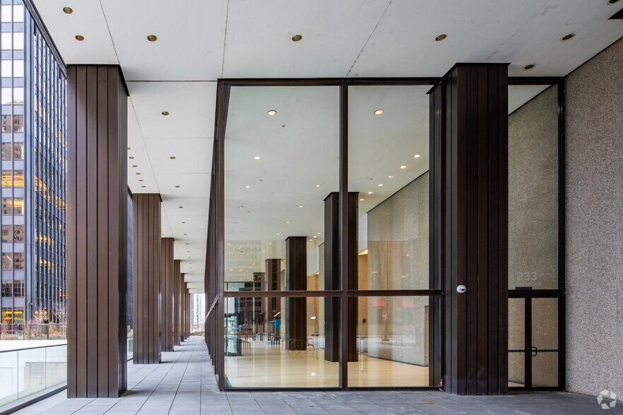 More Photos Of 233 N Michigan Ave, Chicago Office For Lease