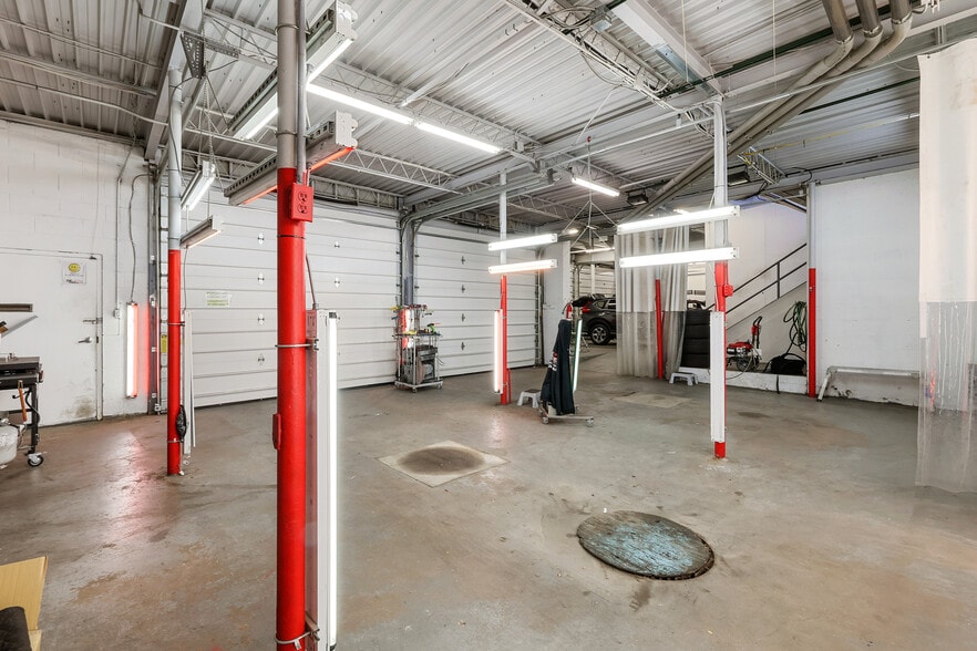 More Photos Of 3001 E Platte Ave, Colorado Springs Service For Sale