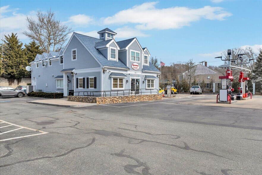 More Photos Of 804 Main St, Osterville Office Residential For Sale