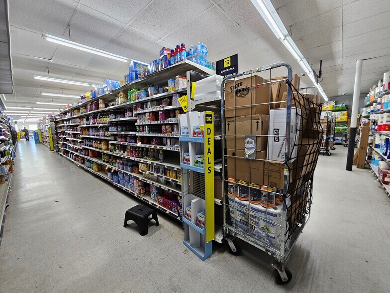 More Photos Of 1308 Washington Ave, Cairo Freestanding For Sale