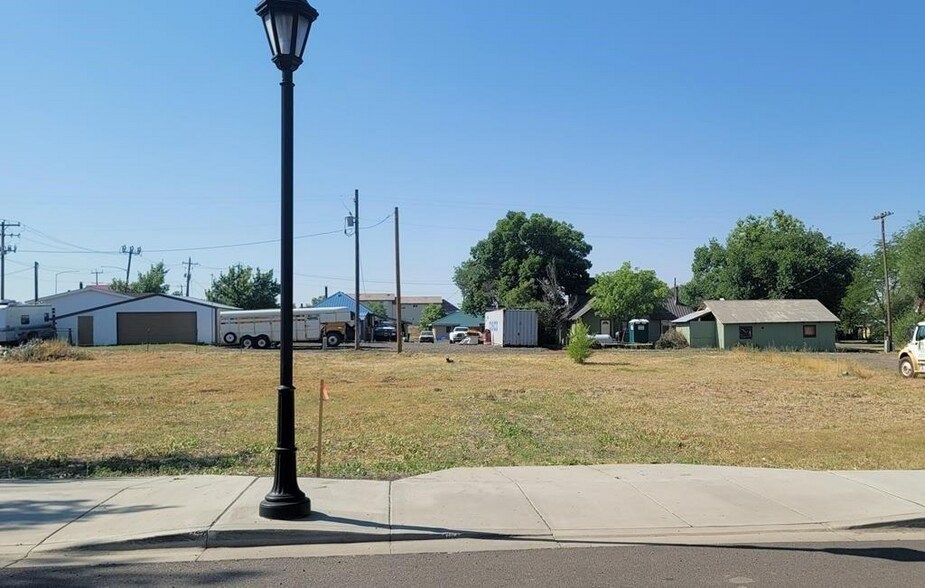 More Photos Of 403 Illinois Ave, Council Land For Sale