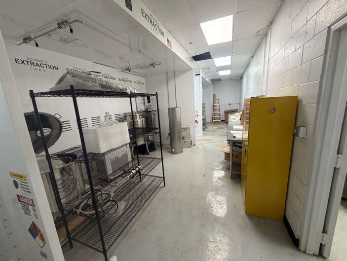 More Photos Of 850 Ladd Rd, Walled Lake Warehouse For Sale