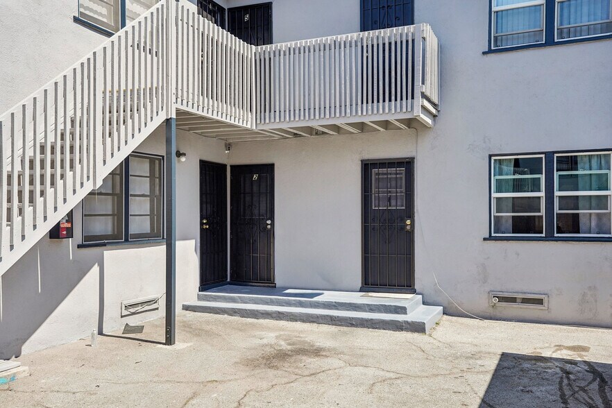 More Photos Of 11020-11028 Venice Blvd, Culver City Apartments For Sale
