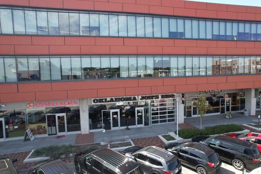 More Photos Of 1917 S 67th St, Omaha Unknown For Lease