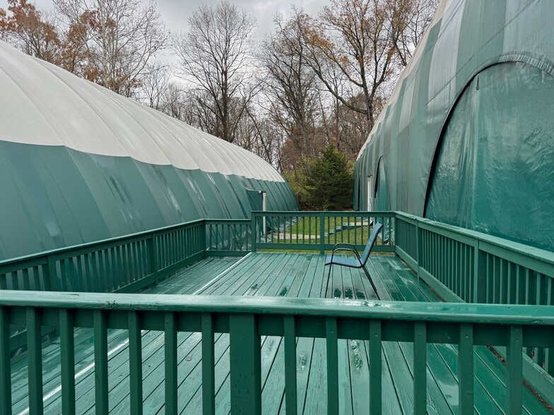 More Photos Of 80 Commercial Way, Springboro Sports And Entertainment For Sale