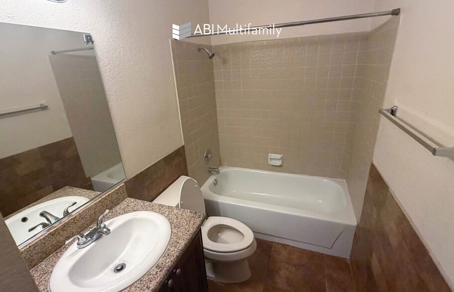 More Photos Of , Las Vegas Multifamily For Sale