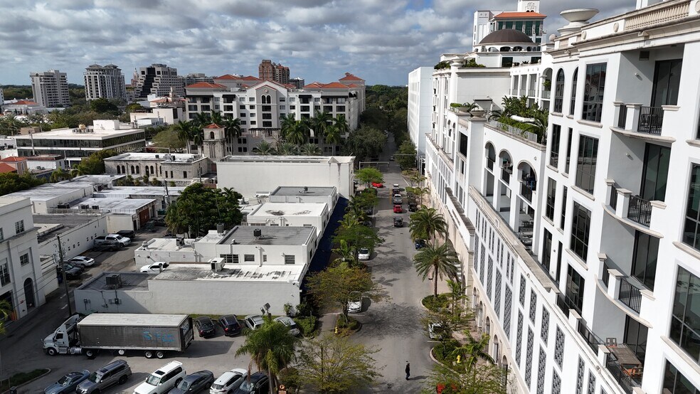 More Photos Of 246 Giralda Ave, Coral Gables Unknown For Lease