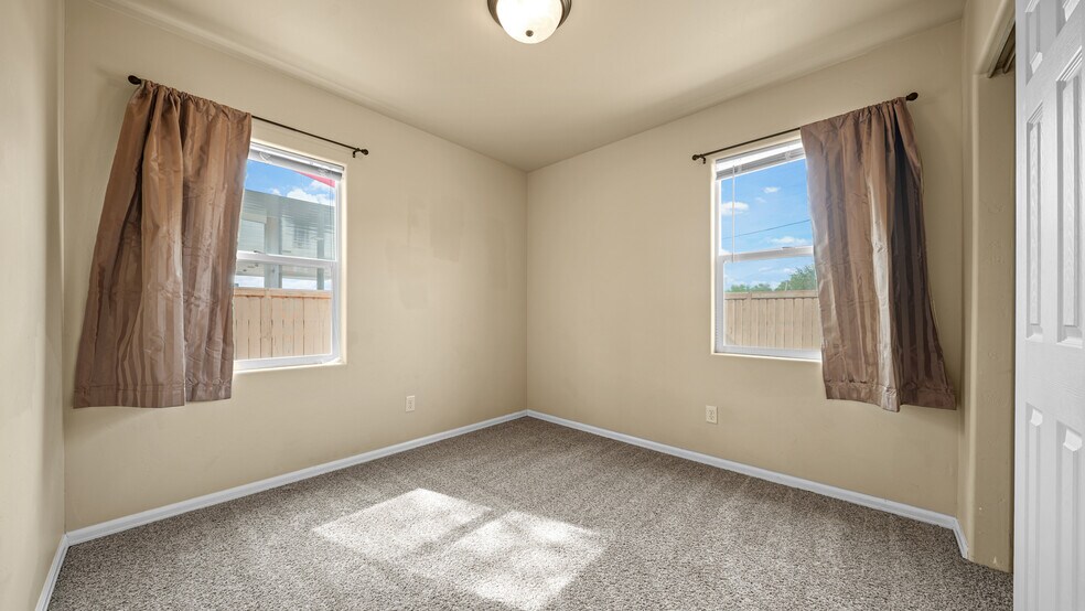 More Photos Of 421 Aspen Ave, Fruita Storefront Retail Residential For Sale