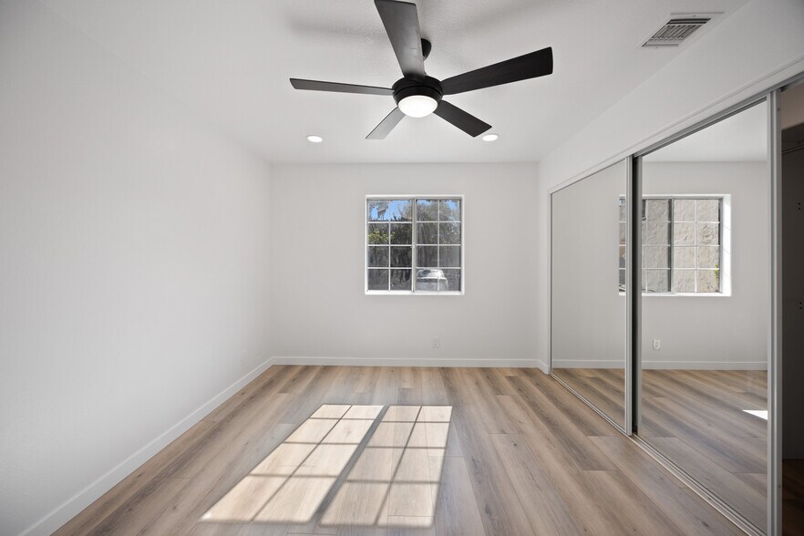 More Photos Of 422 Parkman Ave, Los Angeles Apartments For Sale