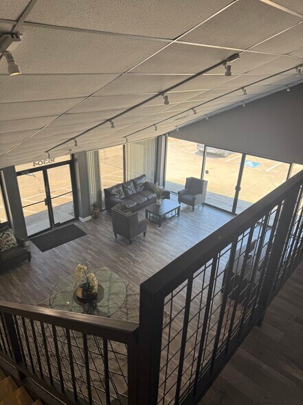 More Photos Of 16304 Midway Rd, Addison Service For Sale