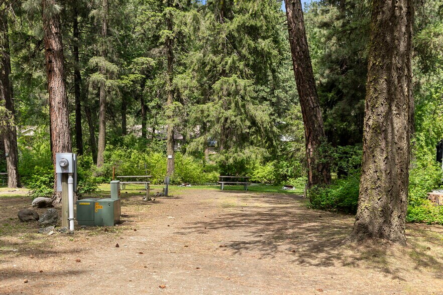 More Photos Of 3300 US Highway 97, Peshastin Specialty For Sale