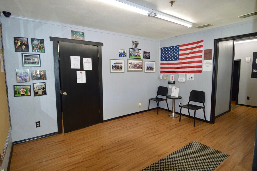 More Photos Of 1300 S Bolton St, Jacksonville Warehouse For Sale
