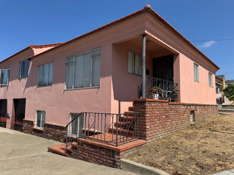 More Photos Of 22774 4th St, Hayward Apartments For Sale