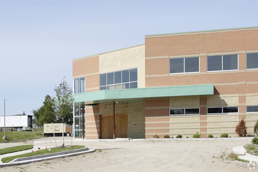More Photos Of 2021 Health Dr SW, Wyoming Hospital For Sale