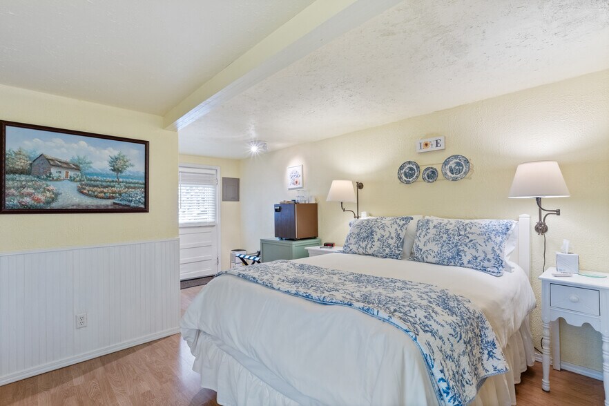 More Photos Of 5 Ojo St, Eureka Springs Hospitality For Sale